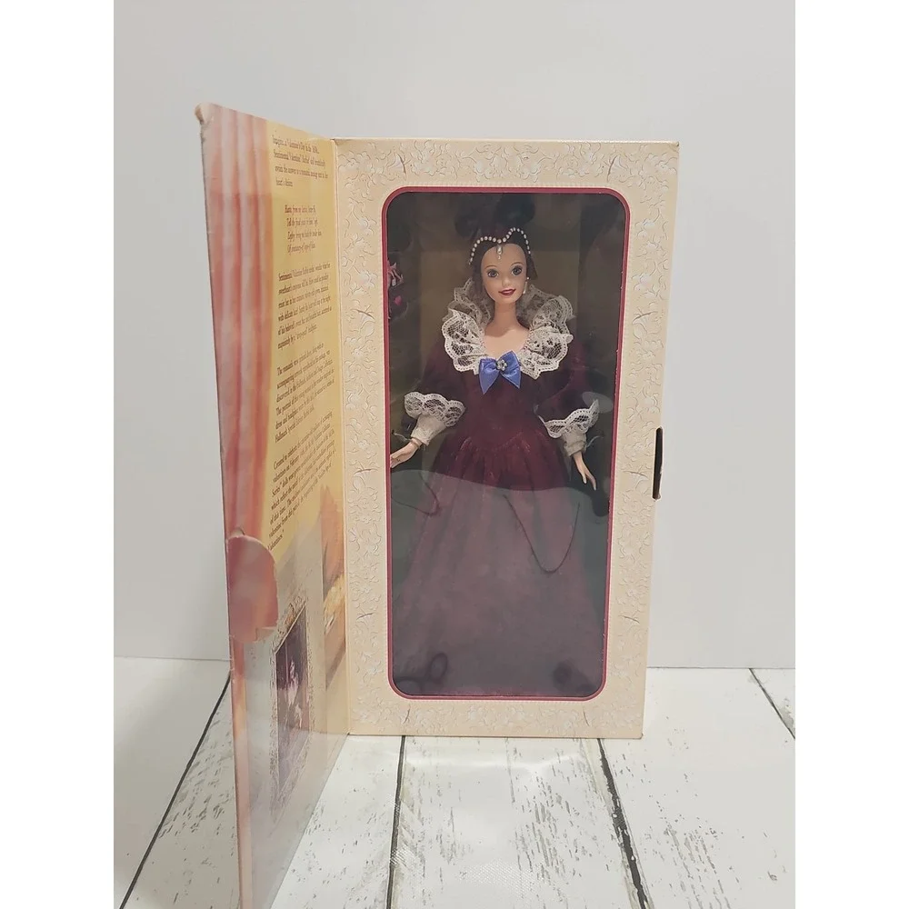 Sentimental Valentine Barbie Hallmark Special Edition 1996 Mattel #16536